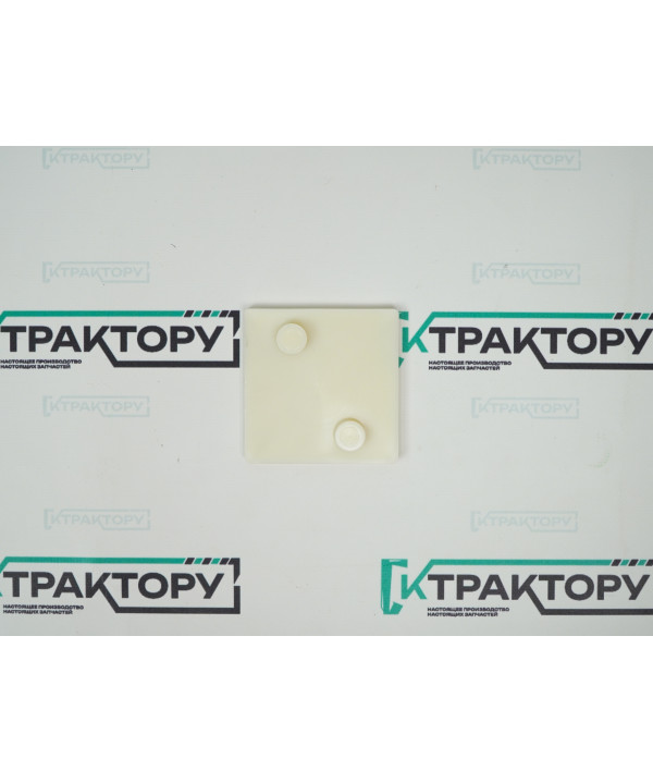 Направляющая аутригера TEREX 820 / 860 / 970 Белая (квадрат) 3518965M1 (1шт)